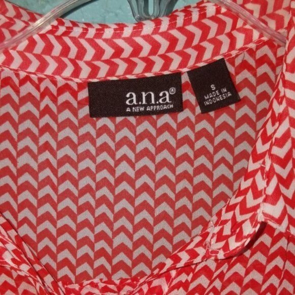 Sleeveless Shirt ANA Sheer Chevron Stripe Button Up Red Women's WOMAN'S Small - Picture 5 of 8